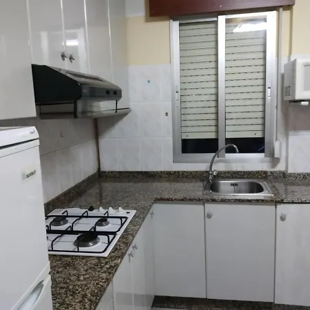 - 2 Bedrooms With Sea Views - 1892 *